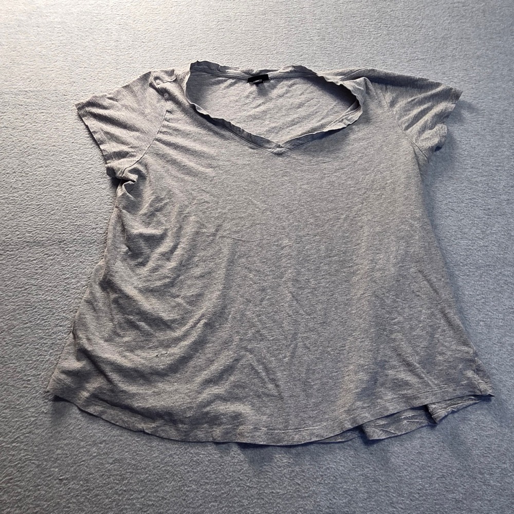 Torrid Womens 1X Gray Heather V Neck Short Sleeve Basic Casual T Shirt Tee